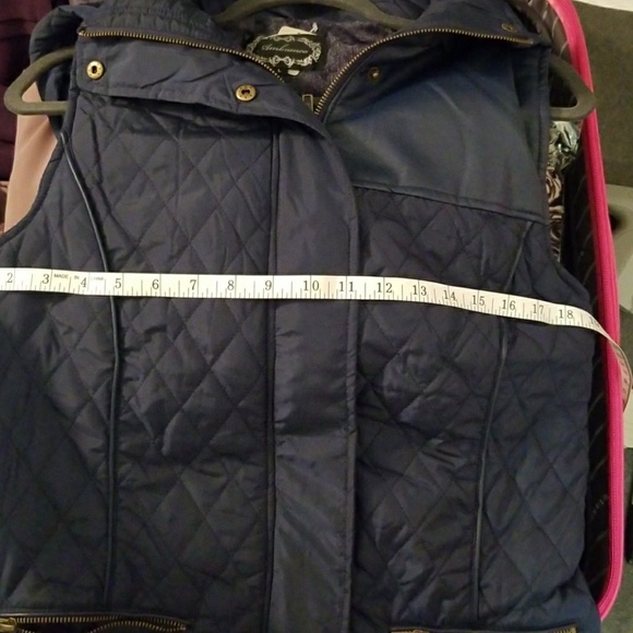 Blue quilted fur-lined vest - Picture 5 of 6